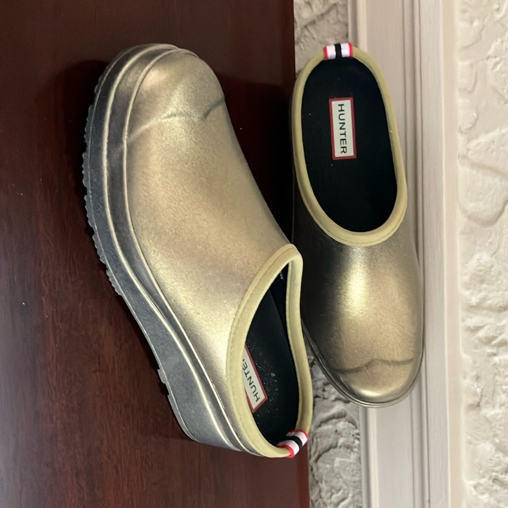 Hunter Gold Slip-On Shoes